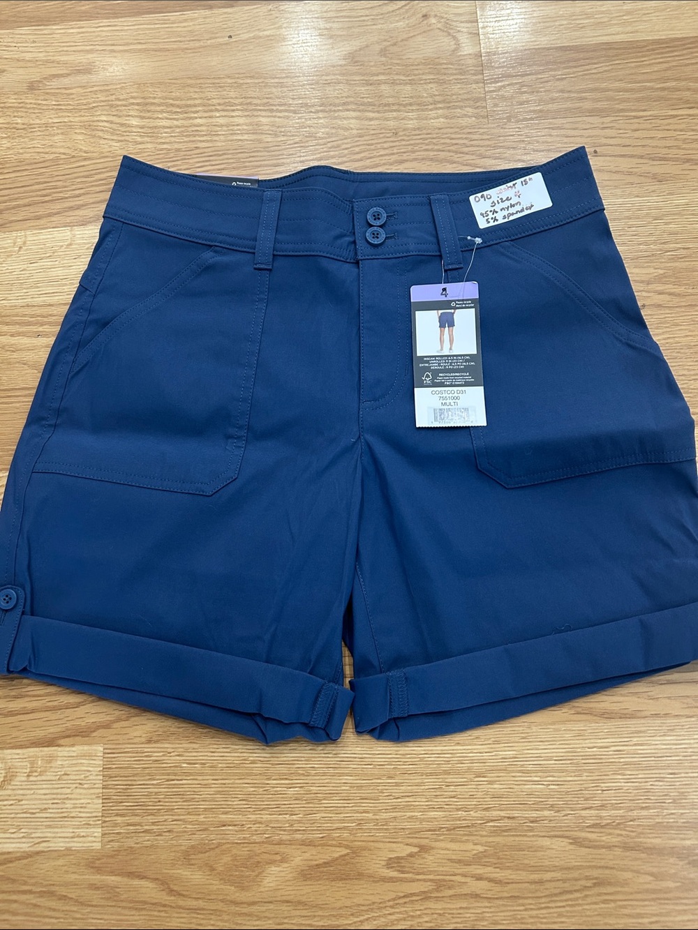 O90.   Women's Navy Roll-Cuff Utility Shorts